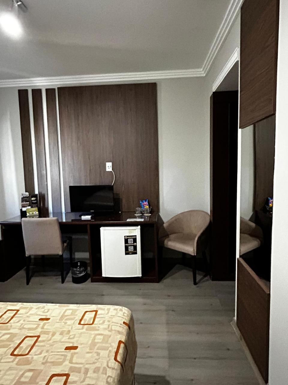 Class Hotel Guaxupé Екстериор снимка
